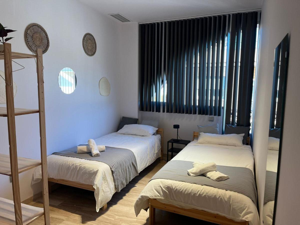 Pension Les Eres La Pobla de Vallbona Extérieur photo